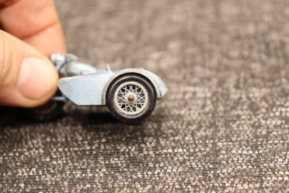 Matchbox Lesney No 4 Triumph T110 Motorcycle with Sidecar Made In England - Image 4 of 4