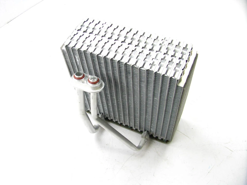 Núcleo evaporador de aire acondicionado automático 7 703-0061 para Kia Sedona 2002-2005 Foto 2 de 4