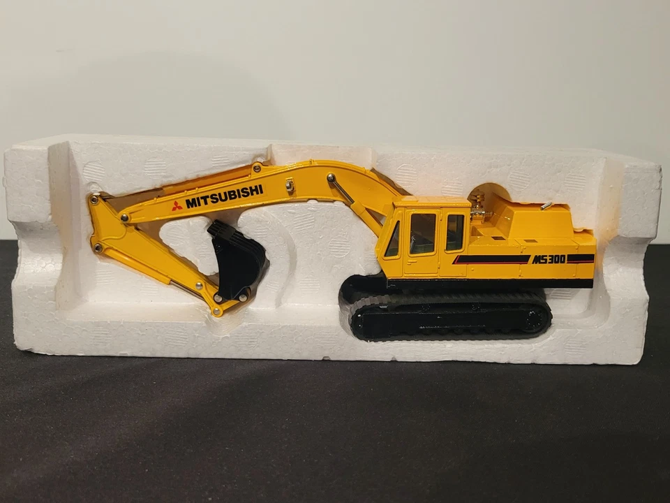 Excavadora hidráulica 1:48 Mitsubishi MS 300 de Shinsei en stock de caja #606 Foto 2 de 4
