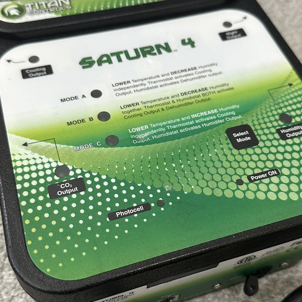 GROWERS  Titan controls Saturn 4 digital environmental controller - Image 4 of 4