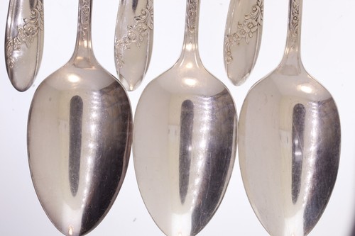 Tudor Plate Oneida Community Queen Bess Silver Plate Flatware Service 34 pieces - Picture 23 of 24