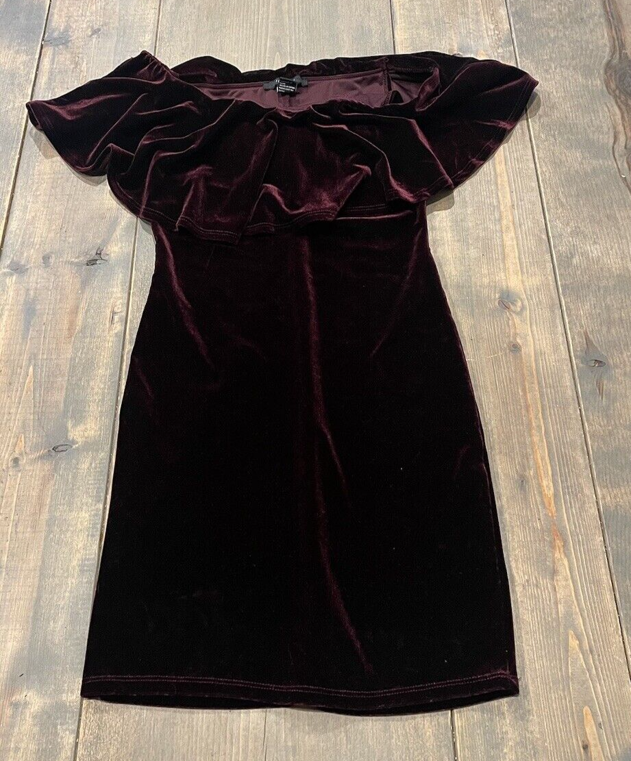 Forever 21 Womens Juniors Off The Shoulders Velour Sheath Burgundy Dress  Size:S