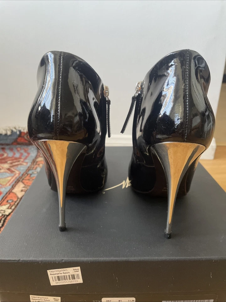 Giuseppe Zanotti Black Patent Leather Ankle Boots Booties Stiletto Heels Size 38 - Image 4 of 4