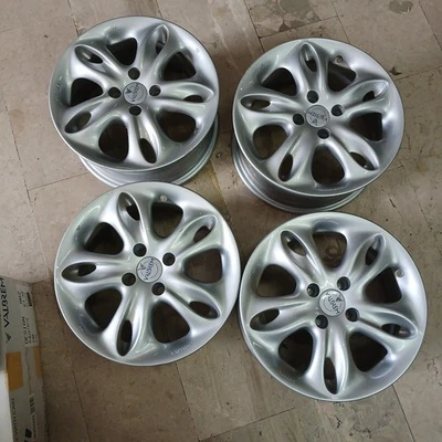 Llantas de aleación Fiat 15 - Imagen 1 de 4