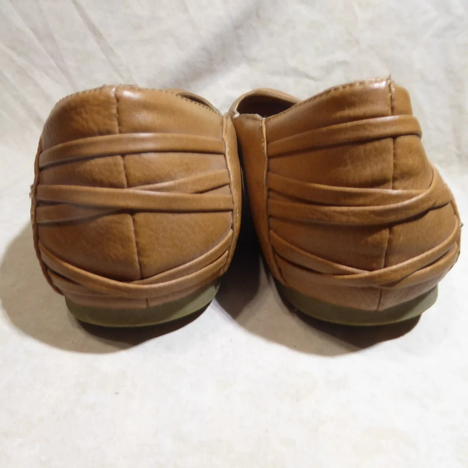 🩰 Report Classic Ballet Flats sz 10 M Chestnut Brown Leatherette; Heel Details - image 3 of 4