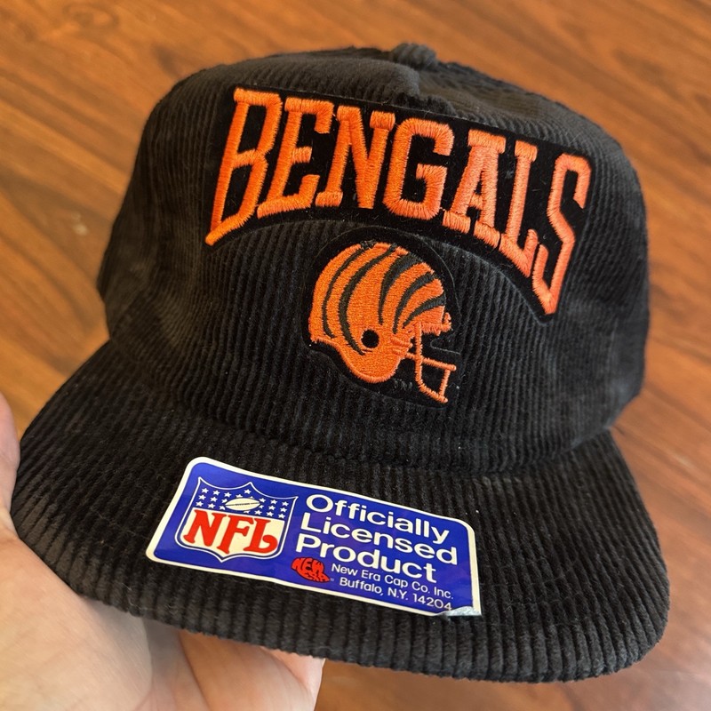 New Era Cincinnati Bengals Official Licensed Black Corduroy Snapback Hat OS