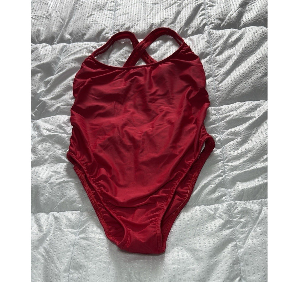 VENUS Womens Red Solid One-Piece Swimsuit Button Strap Wide Strap Size 8