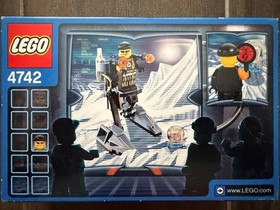 ~ LEGO 4742 Alpha Team &ndash; Chill Speeder - New in Sealed Box ~