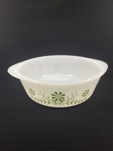 Green Daisy Glass Bake Dish Green Daisy Bowl Mid Century Baking Dish Glass bake J-2600 Mid Century Glass Bake Dish 1 12 Qt