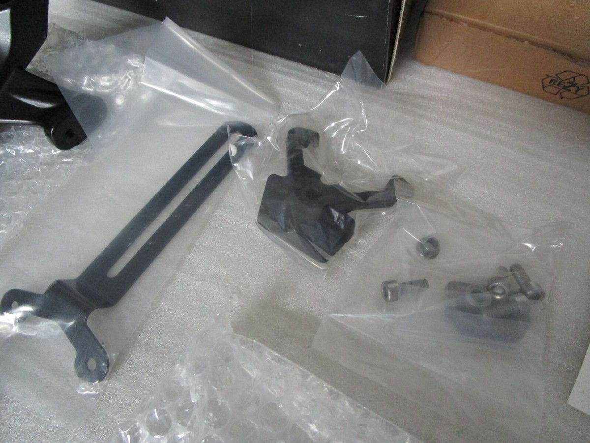 Triumph Daytona 675 Street Triple License Plate Holder