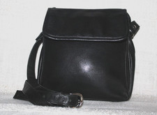 Wilson's Vintage Black Leather Crossbody Bag Zipper Closure Lined