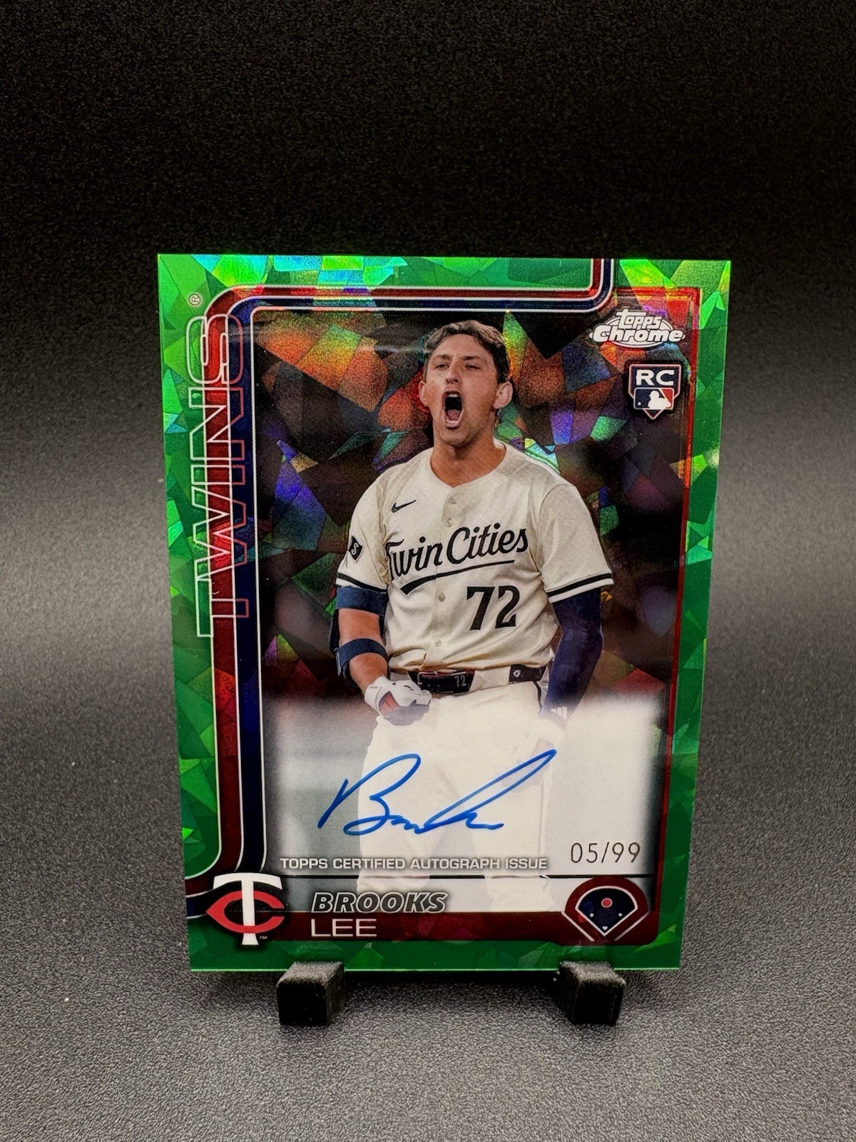 2025 Topps Chrome Sapphire Brooks Lee Green Auto /99 #RA-BL RC Twins