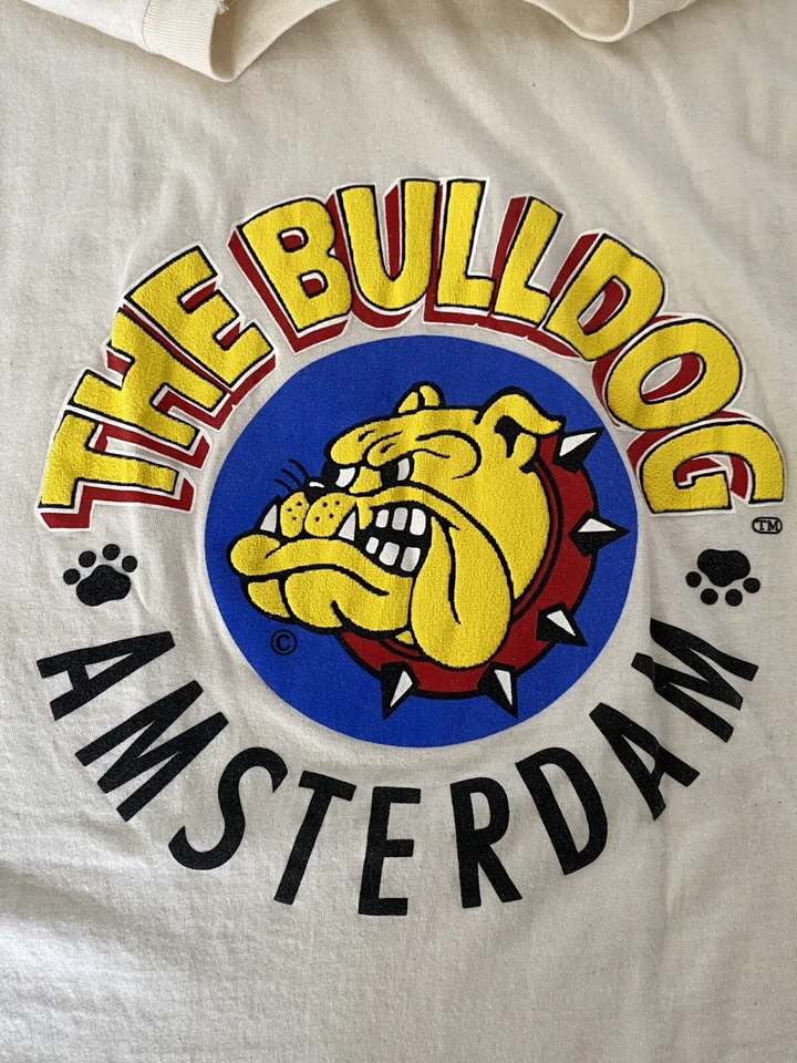 Camiseta Vintage Bulldog Amsterdam Cannabis Cafeteria Extra Grande Off White Novidade Cachorro - Imagem 3 de 4