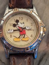 Mickey Mouse Watch,Disney Vtg,Leather Band,Gloves Tell Time, Great Cond.