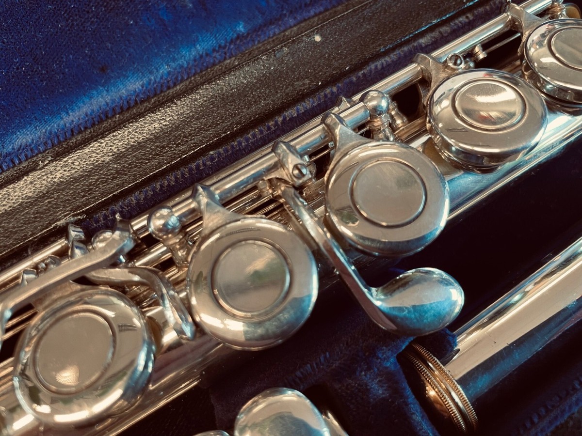 MURAMATSU FLUTE - ALL STERLING SILVER NR. 06835 w/GOLD TRIM