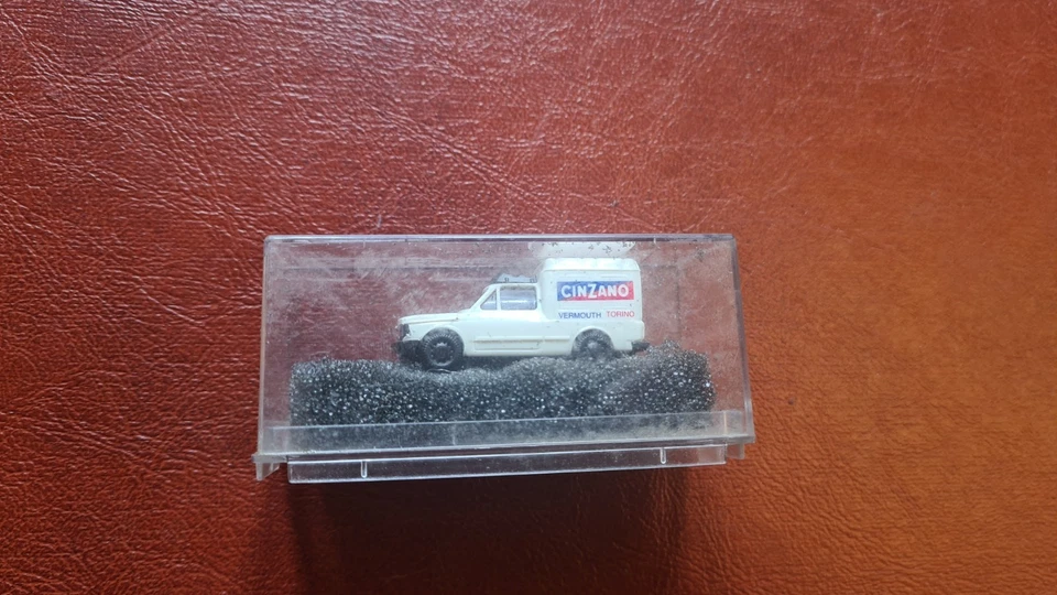 Modellino revell praline fiat fiorino cinzano vermouth torino 1:87 h0 Raro! - Immagine 2 di 4