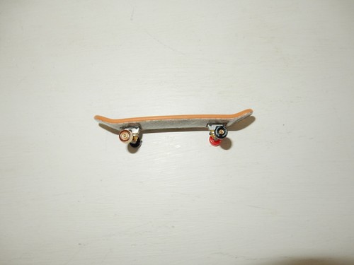 Tony Hawk Bird House Tech Dech Skateboard Fingerboard - Picture 3 of 6