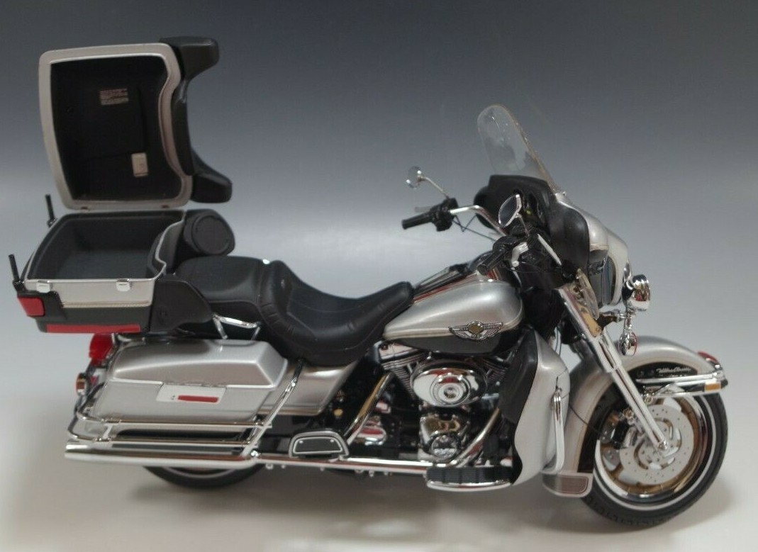 FRANKLIN MINT HARLEY DAVIDSON ULTRA CLASSIC ELECTRA GLIDE FRANKLIN MINT HARLEY DAVIDSON ULTRA CLASSIC ELECTRA GLIDE