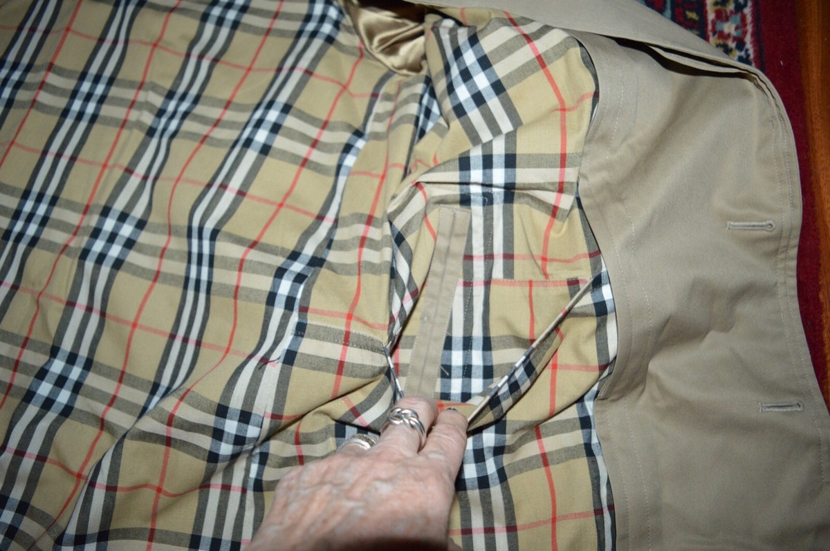 BURBERRY LONDON LONG CAMDEN HERITAGE CAR COAT BURBERRY LONDON LONG CAMDEN HERITAGE CAR COAT