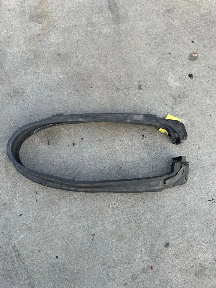 Jeep Wrangler TJ Parabrisas Marco para Capucha Sello de Goma Resistente para la intemperie OEM 97-06 Foto 3 de 4