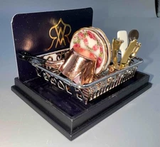 MINIATURE DOLLHOUSE 1:12 SCALE REUTTER DRYING RACK W/ROSE DESIGN - 1.843/8