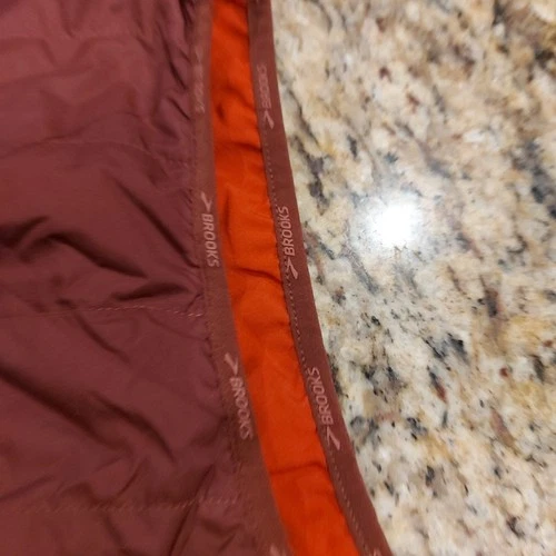 BROOKS Men's Run Happy Running Vest 2XL Purple/Rust Zip-Up Lightweight Packable image 5