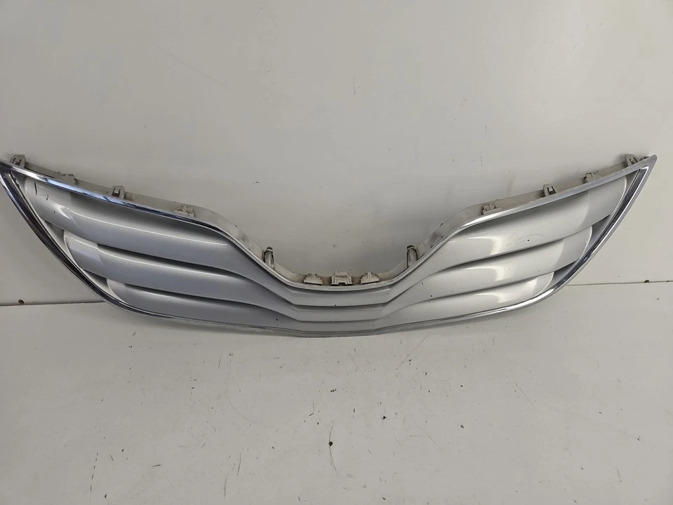 Toyota Camry 2007-2009 parrilla delantera OEM 53101-06080 Foto 2 de 4
