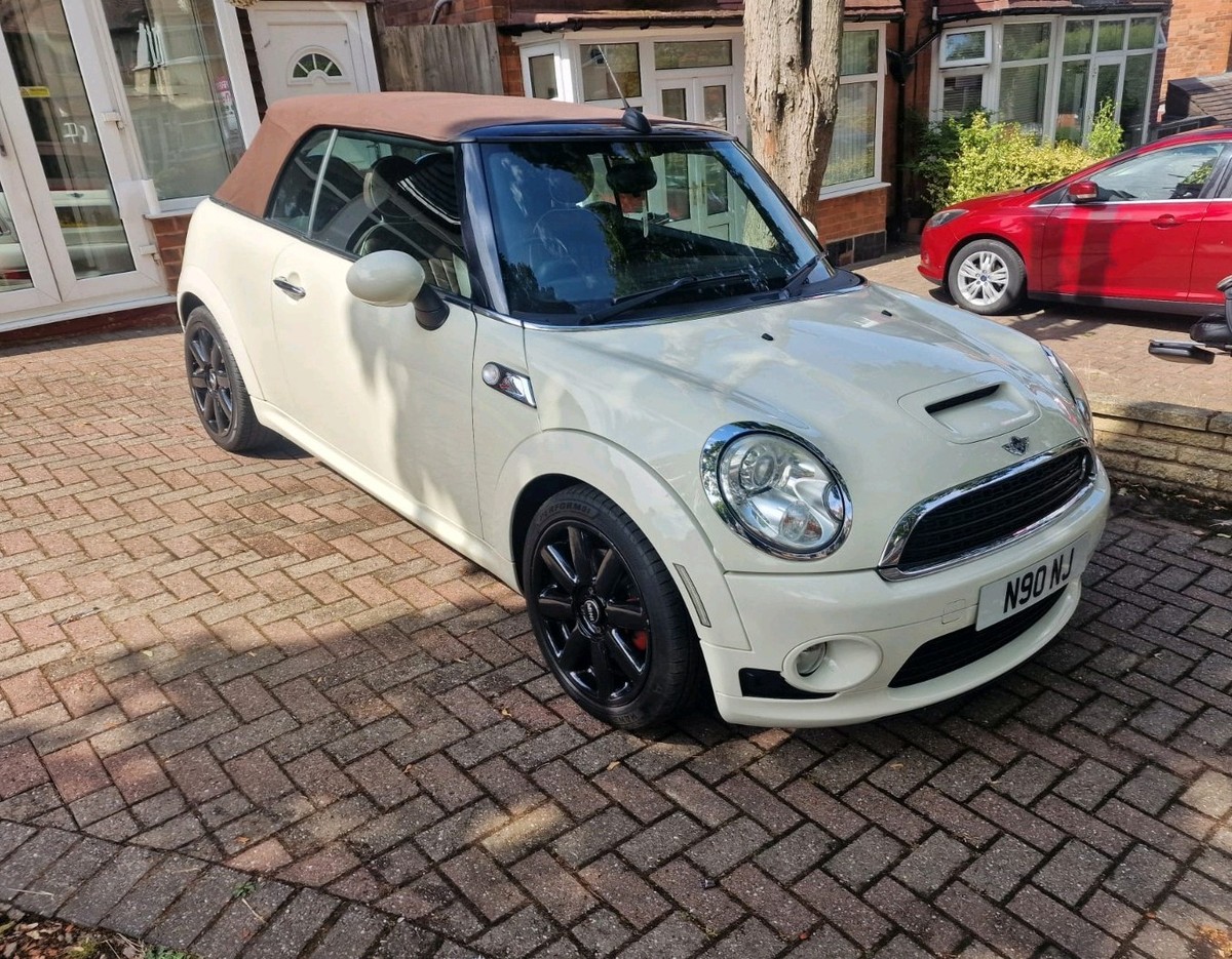 MINI Cooper S Convertible R57 , Spare Or Repair , Cream Brown Chocolate