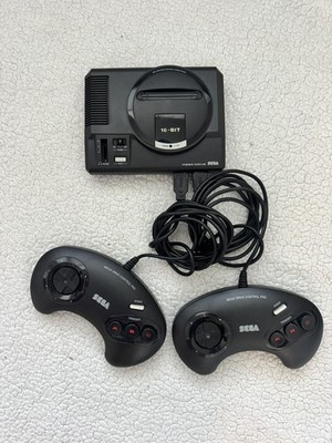 SEGA GENESIS MK-16000 (GO1065085) Two Controllers ( Mega Drive Mini ) Classic