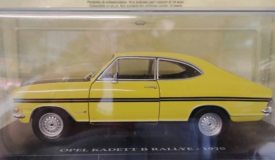 Automodello Opel Kadet Rallye 1970 Auto Vintage Scala 1:24 da Collezione IT - Immagine 2 di 2