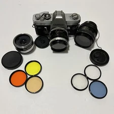 Vintage CANON FT Silver SLR 35mm Film Camera w/ 50 (1:18) & 28 (1:2.8) mm lenses