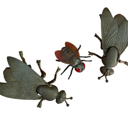 Set Of Antique 1920's Large Italian Brass Fly Ashtray's & Lighter Bee Fly - Picture 3 of 10