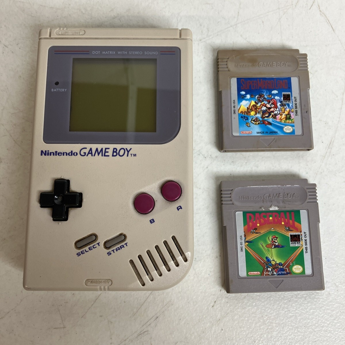 Original Nintendo Gameboy DMG-01 Handheld Game Console 2 Games Original Nintendo Gameboy DMG-01 Handheld Game Console 2 Games