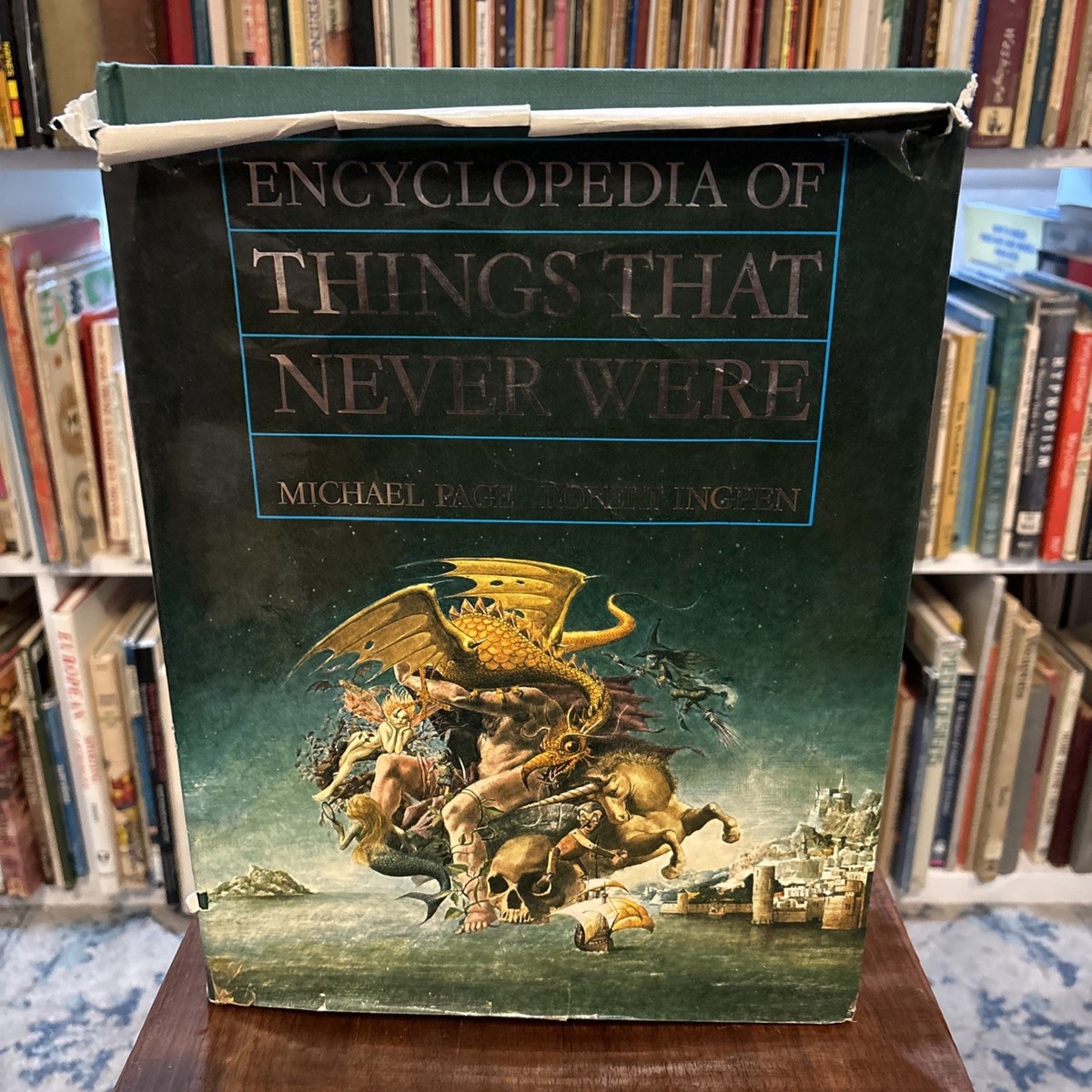 【絶版】「ENCYCLOPEDIA OF THINGS」写真集 Encyclopedia of Things That Never Were by Michael Page and Robert