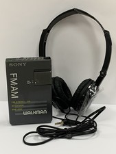Vintage Sony Walkman FM/AM Radio Receiver SRF-19W Portable Belt Clip Headphones