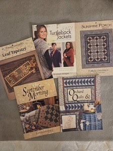 Lot Of 5 Quilt/Knitting Books & Patterns