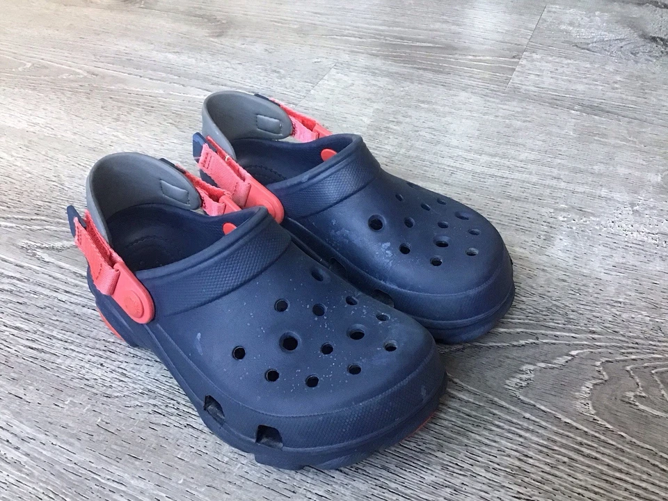 Zapatos Crocs Comfort Todo Terreno Sin Cordones Juveniles Talla 2 J2 Azul Rojo 207458 Foto 2 de 4