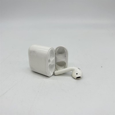 Apple AirPods mit kabelgebundenem Ladecase (2. Generation)