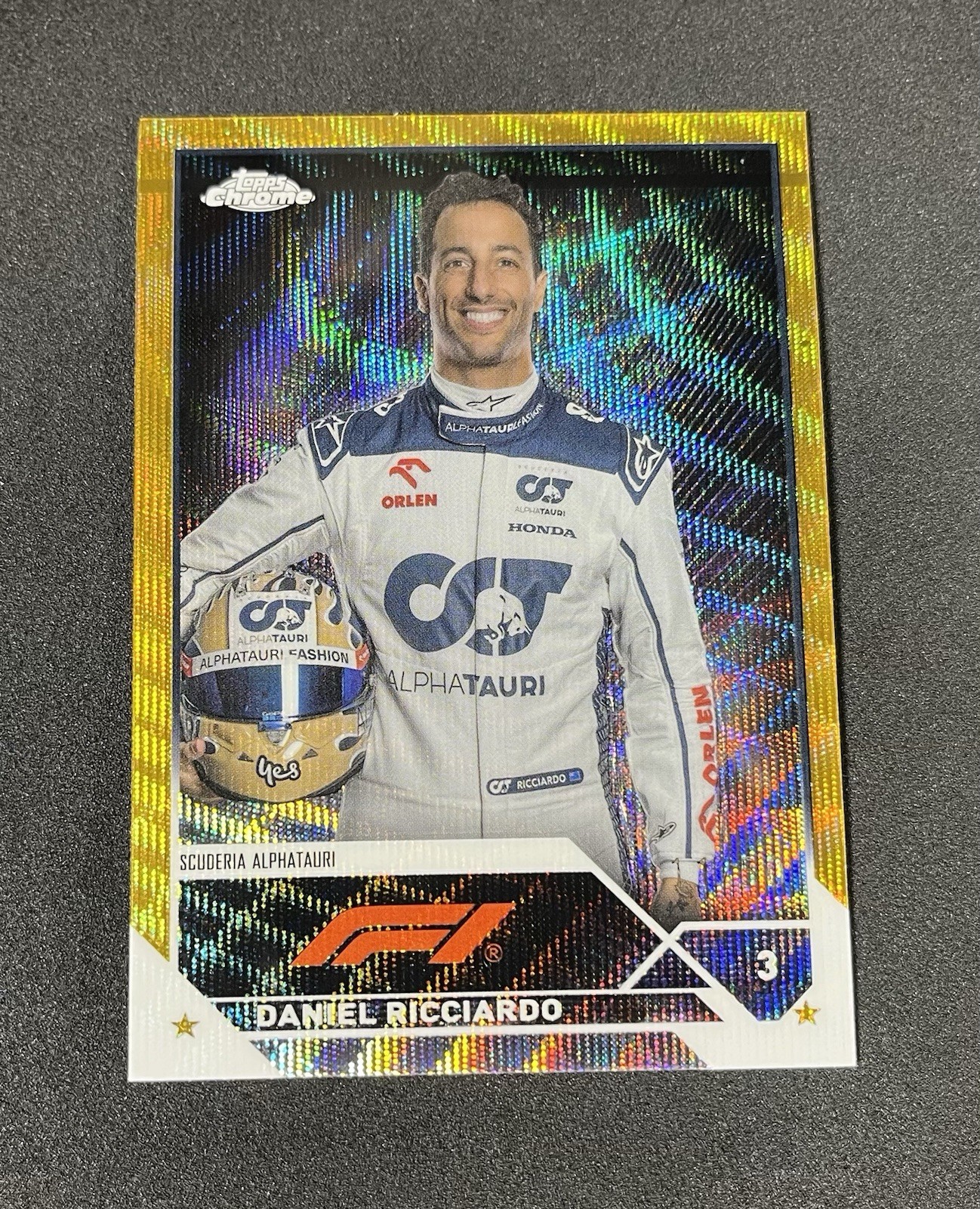 2023 Topps Chrome Formula 1 F1 Daniel Ricciardo #69 Gold Wave Refractor 11/50
