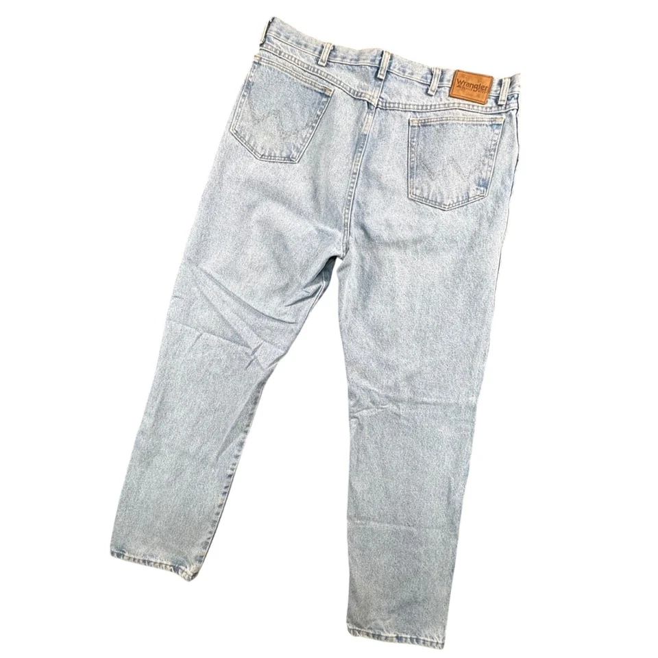 Wrangler Rugged Wear 男式牛仔裤 40x34 浅水洗直筒工作服 — 第 2/4 张图片