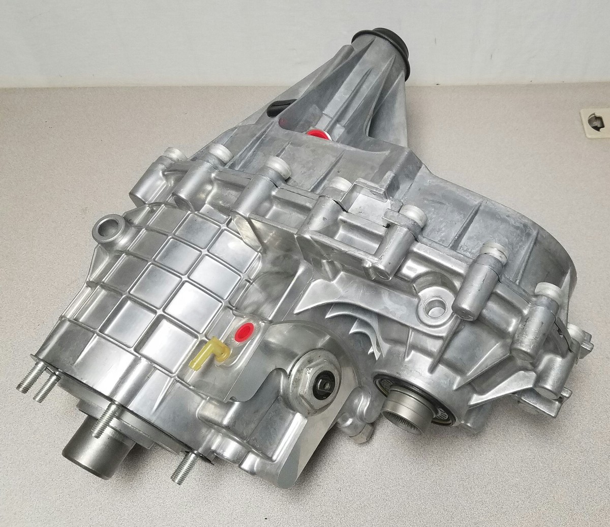 REMAN 246GM TRANSFER CASE 03-06 CHEVY SUBURBAN SILVERADO1500 2500