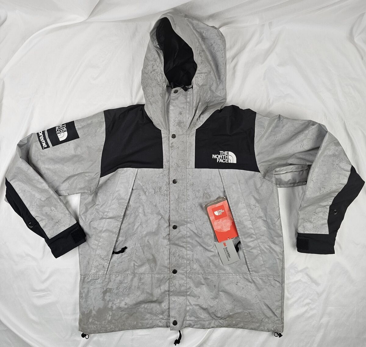 Supreme North Face MOUNTAIN PARKA REFLECTIVE SILVER BLACK 3M Supreme North Face MOUNTAIN PARKA REFLECTIVE SILVER BLACK 3M