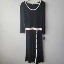 Sandra Darren womens long sleeve  sweater dress sz M with contrast trim retro