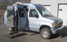 2000 Ford E-250 