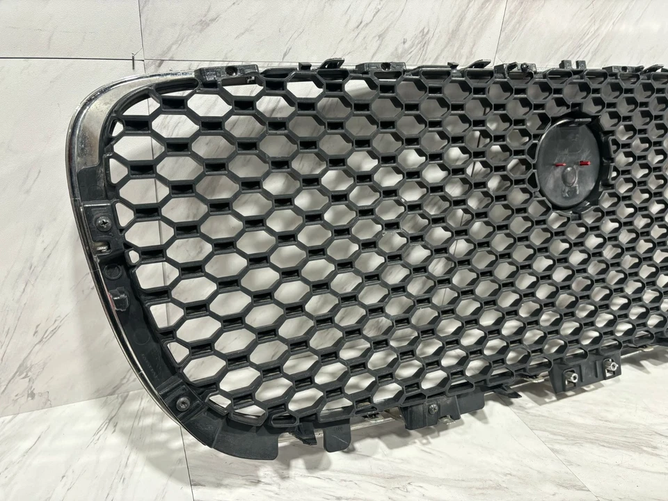 2016-2020 JAGUAR F-PACE GRILLE ASSEMBLY OEM FRONT UPPER GRILLE HK83-018K28-AA - Image 4 of 4