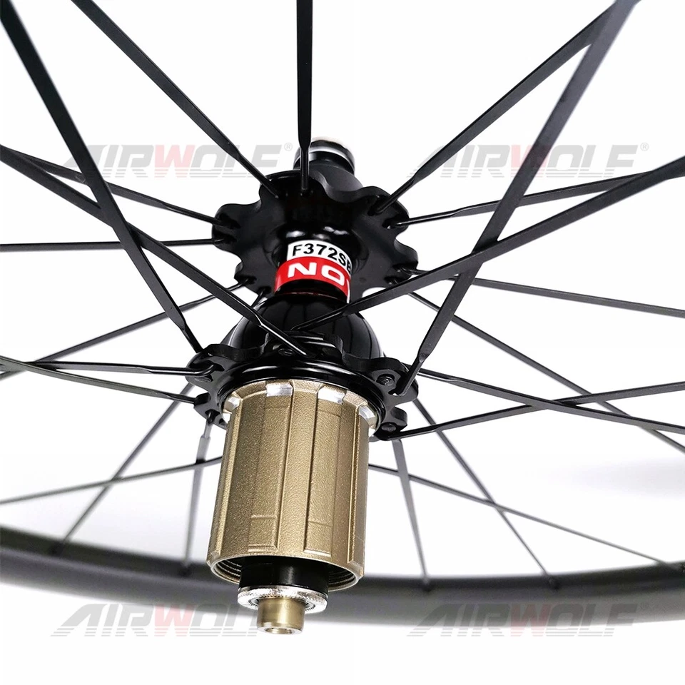 AIRWOLF 700c Carbon Rennrad Laufradsatz Räde Radsatz Felgenbremse Novatec271/372 - Bild 4 von 4