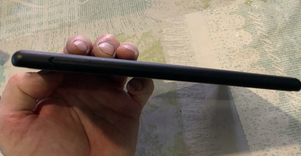 Amazon Kindle Fire 7 (7th Generation) 7 inch 8GB WIFI Tablet (SR043KL) -colours - Image 4 of 4