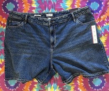 NWT Ava  Viv Women's High Rise Midi Relaxed Fit Jean Shorts Size 26