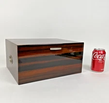 XIKAR Wood Cigar Humidor Spanish Cedar Box w/ Exotic Hardwood Veneer High Gloss