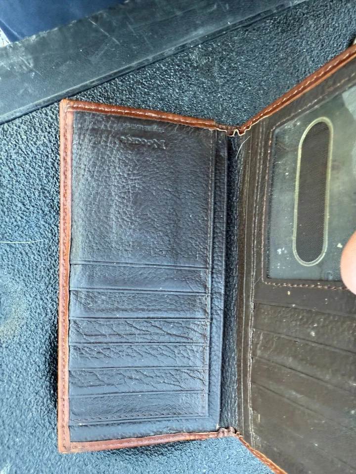 Бумажник мужской вестерн Nocona родео кожа с тиснеными заклепками звездчатый кончо коричневый N5410402 - Изображение 2 из 4